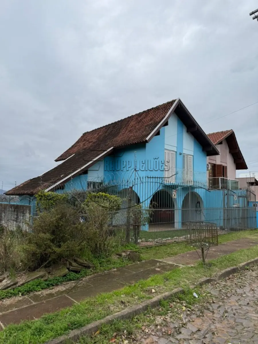 LOTE 001 - (SÃO LEOPOLDO/RS) Uma casa de alvenaria, c/ aprox. 115,00m², no Bairro Feitoria Seller