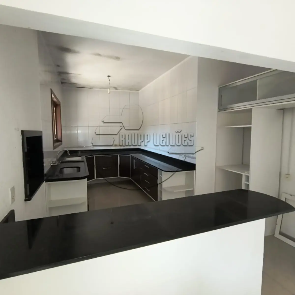 LOTE 005 - 02ª DATA | (PORTO ALEGRE/RS) Um prédio c/ 346,71m², no Bairro Navegantes (IMÓVEL DESOCUPADO)