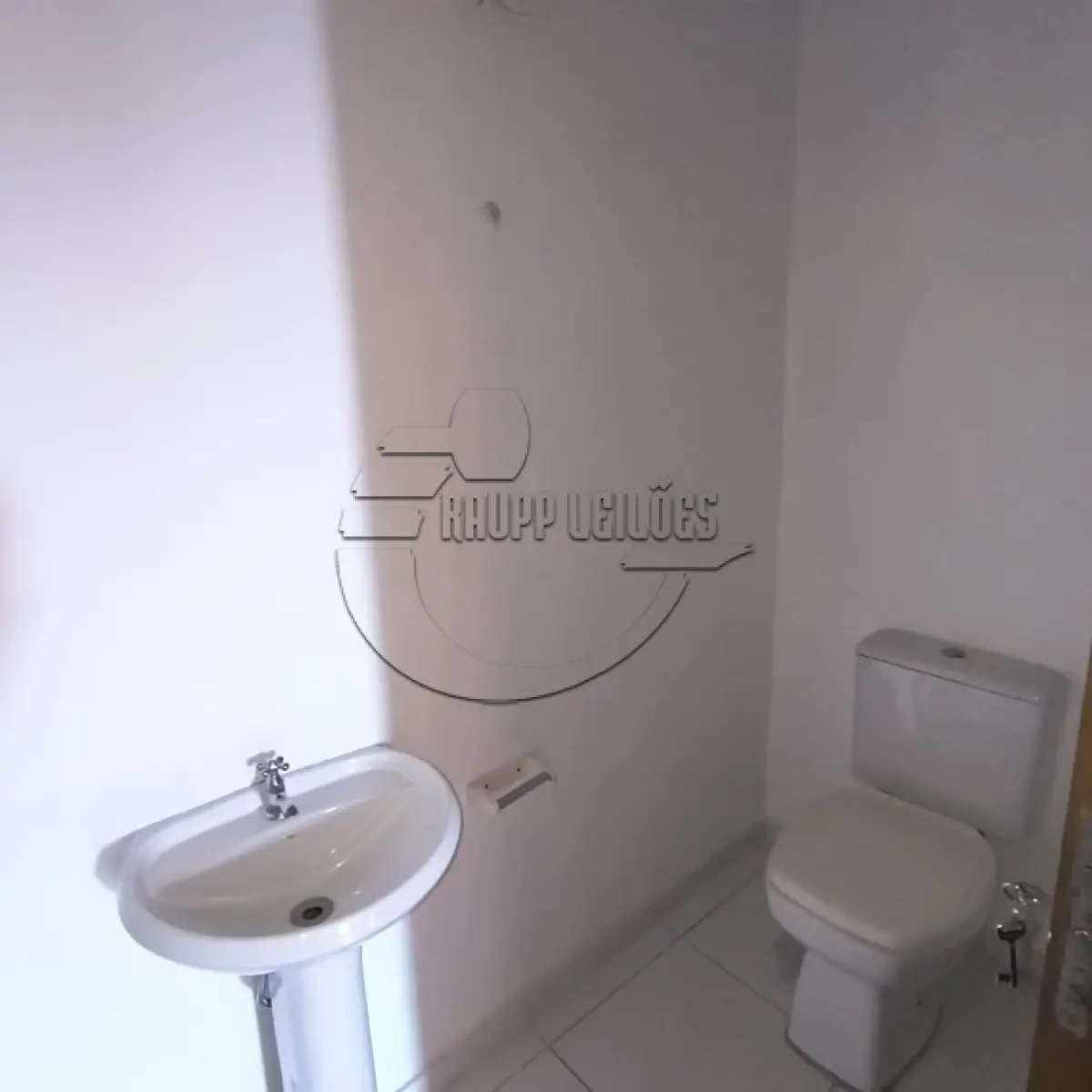 LOTE 005 - 02ª DATA | (PORTO ALEGRE/RS) Um prédio c/ 346,71m², no Bairro Navegantes (IMÓVEL DESOCUPADO)