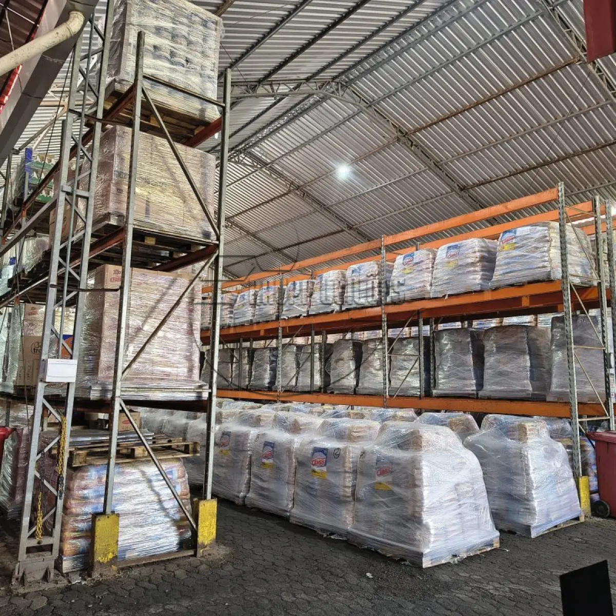 LOTE 009 - (CACHOEIRINHA/RS) Uma área de terras de 11ha, c/ benfeitorias, no Distrito Industrial de Cachoeirinha/RS