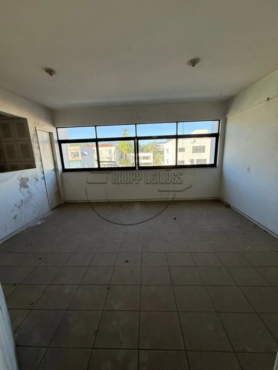 LOTE 001 - 02ª DATA | (SÃO JOÃO BATISTA/SC) Um prédio de esquina c/ aprox. 1.684,18m², no Bairro Centro