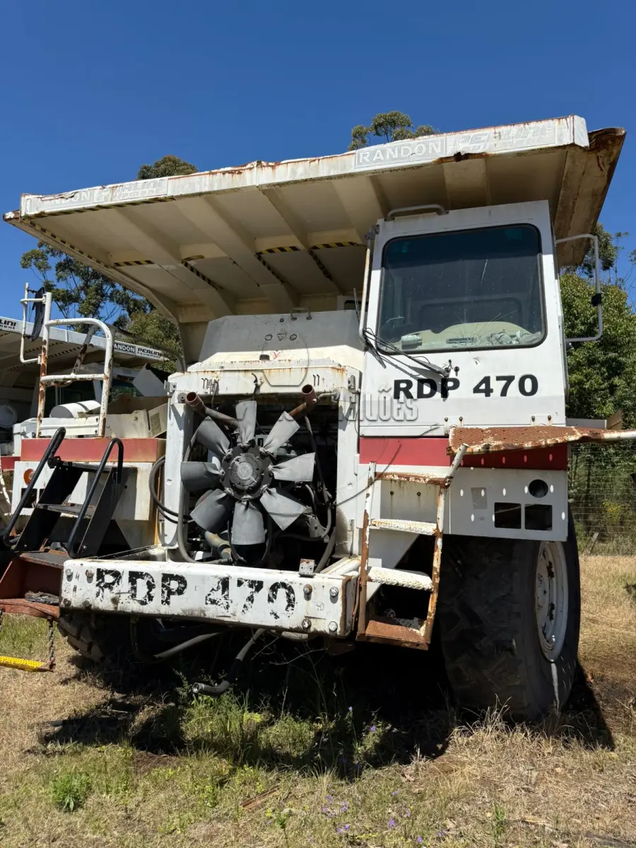 LOTE 013 - (Unidade de CANDIOTA/RS) Caminhão fora de estrada Randon Perlini mod. RDP 470, ano 2012