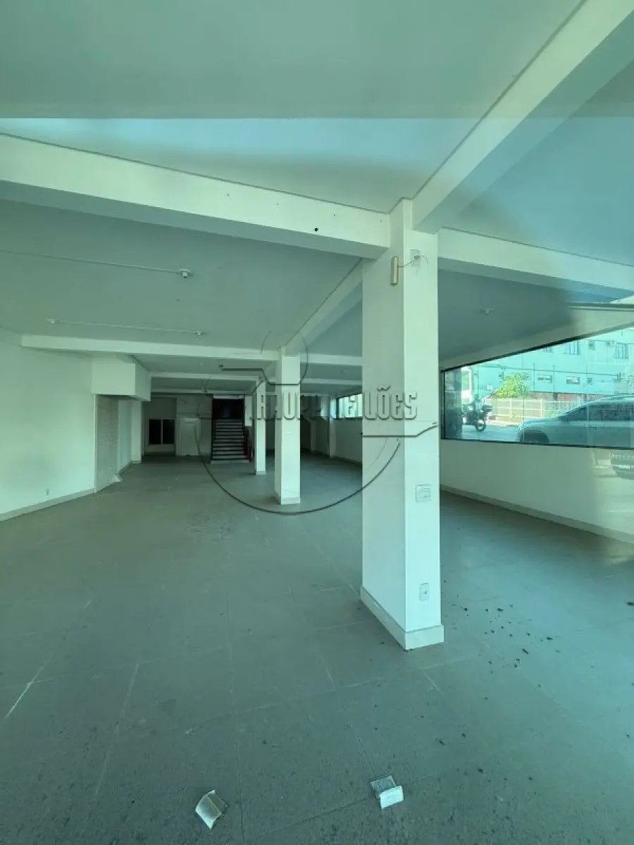 LOTE 001 - 02ª DATA | (SÃO JOÃO BATISTA/SC) Um prédio de esquina c/ aprox. 1.684,18m², no Bairro Centro
