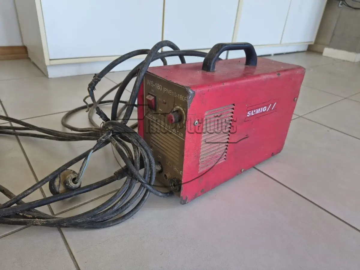 LOTE 003 - Bens móveis diversos - RECOLHIDOS À SEDE DO LEILOEIRO