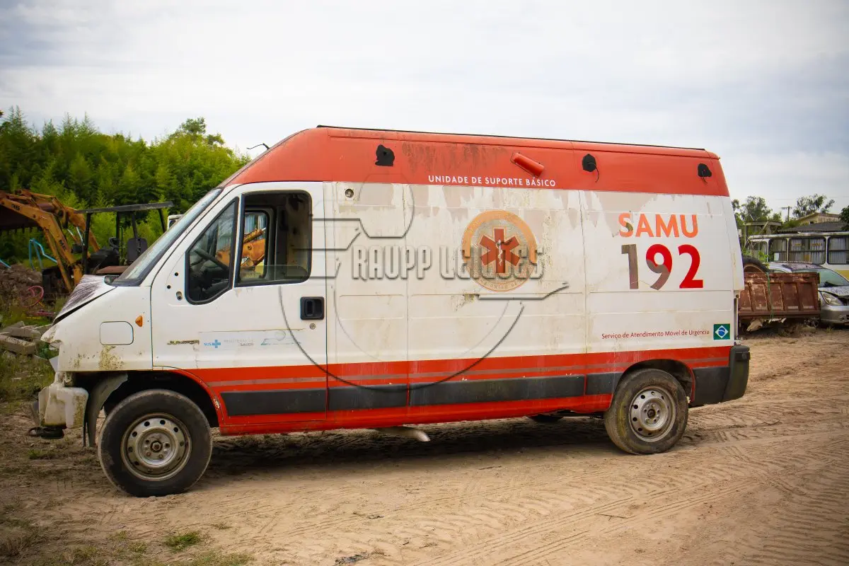 LOTE 007 - Ambulância CITROEN JUMPER MARIMAR A, ano/mod 2015/2015
