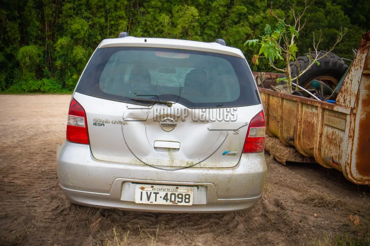 LOTE 006 - Veículo NISSAN GRAND LIVINA 18S, ano/mod 2014/2014