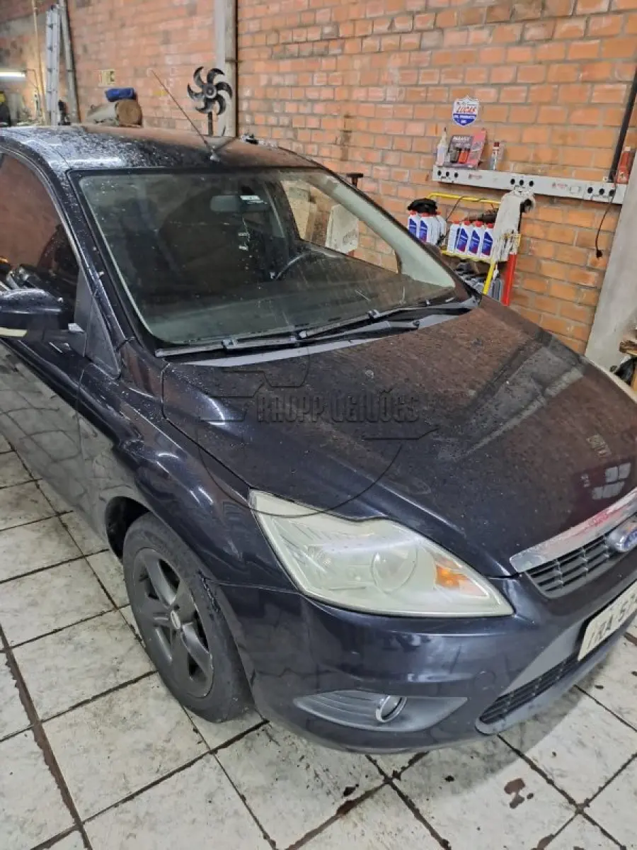 LOTE 004 - Um veículo I/FORD FOCUS 2L FC FLEX, ano/mod 2010/2010
