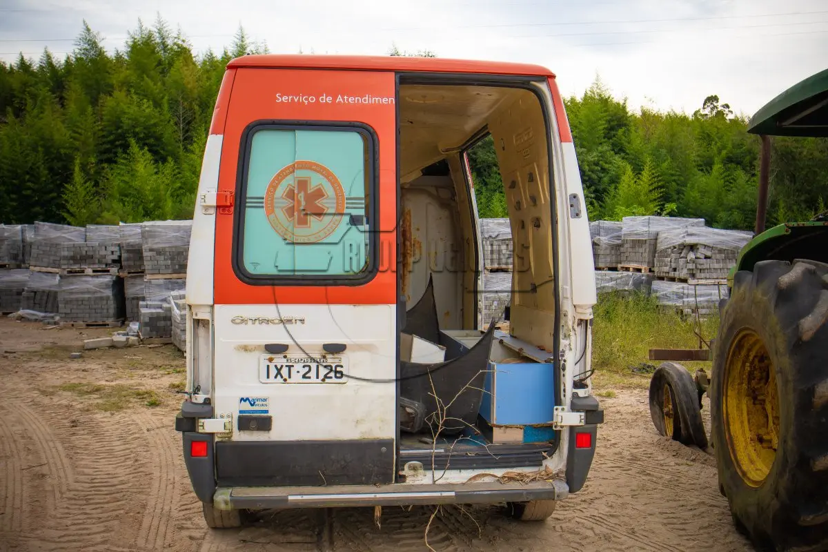 LOTE 007 - Ambulância CITROEN JUMPER MARIMAR A, ano/mod 2015/2015
