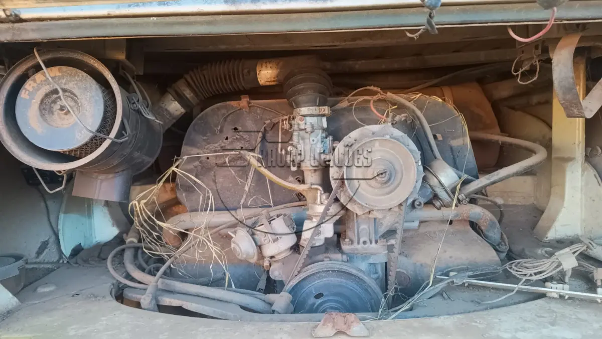 LOTE 018 - Veículo marca WW, modelo Kombi Standard, ano de fabricação 1986