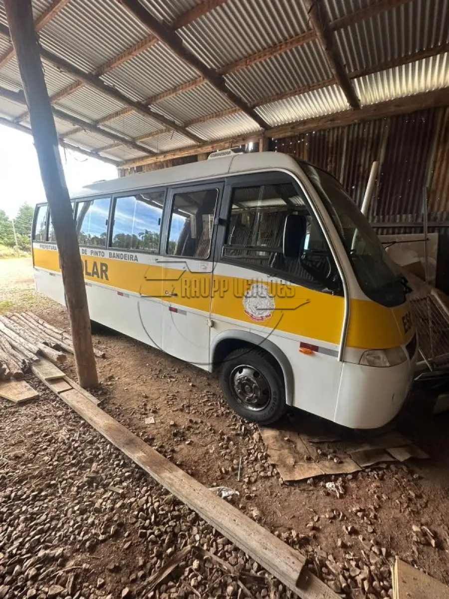 LOTE 004 - Micro-ônibus MARCOPOLO/VOLARE A8 ON, ano/mod. 2001/2002