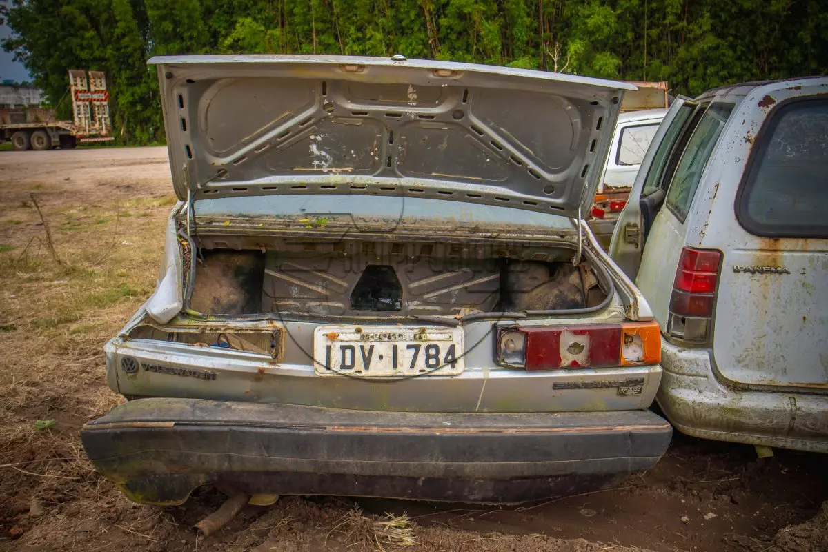LOTE 013 - Veículo Volkswagen SANTANA CL, ano/mod 1988/1988