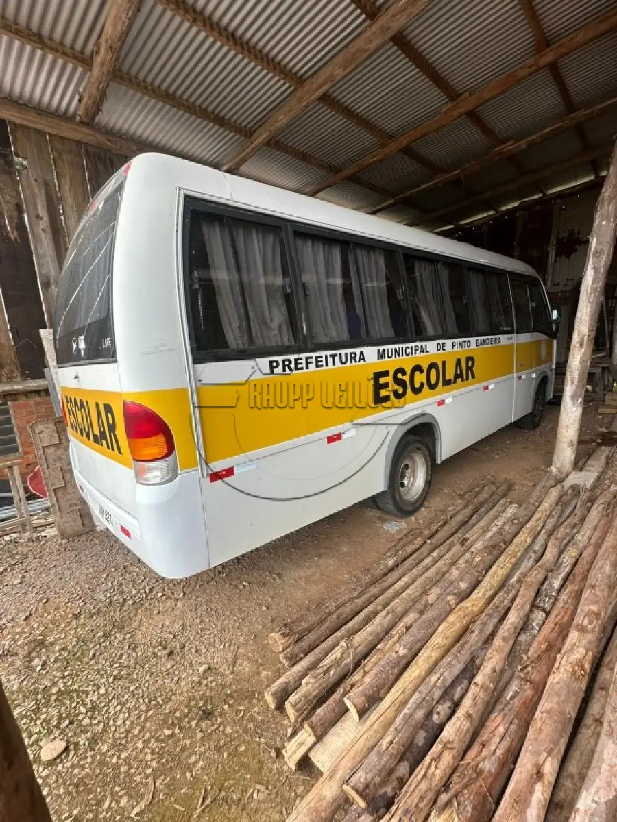 LOTE 004 - Micro-ônibus MARCOPOLO/VOLARE A8 ON, ano/mod. 2001/2002