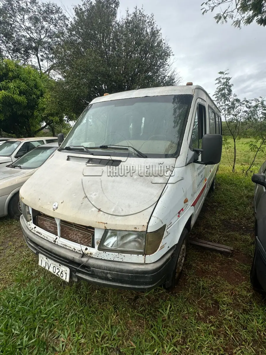 LOTE 015 - Veículo tipo VAN, marca Mercedes Benz, modelo Sprinter 312, ano/modelo de fabricação 2000/2001