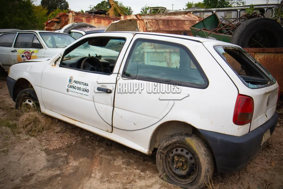 LOTE 009 - Veículo VOLKSWAGEN GOL SPECIAL, ano/mod 2002/2003