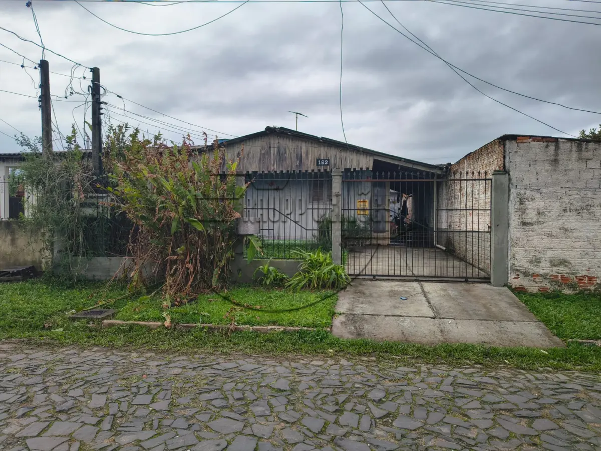 LOTE 005 - **02ª DATA | (GRAVATAÍ/RS) Terreno c/ 02 casas no Bairro Valle Ville