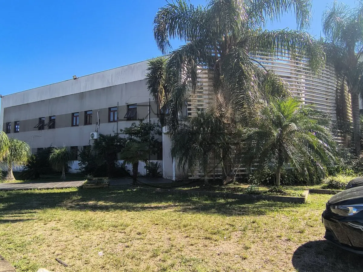 LOTE 001 - (ALVORADA/RS) Um pavilhão comercial c/ aprox. 4.000,00m², na Av. Pres. Getúlio Vargas