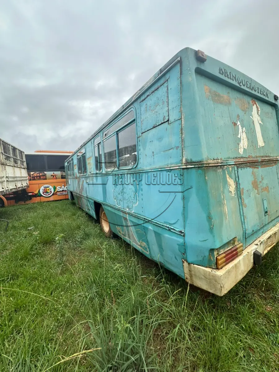 LOTE 022 - Veículo tipo Ônibus, marca MB, ano de fabricação 1980