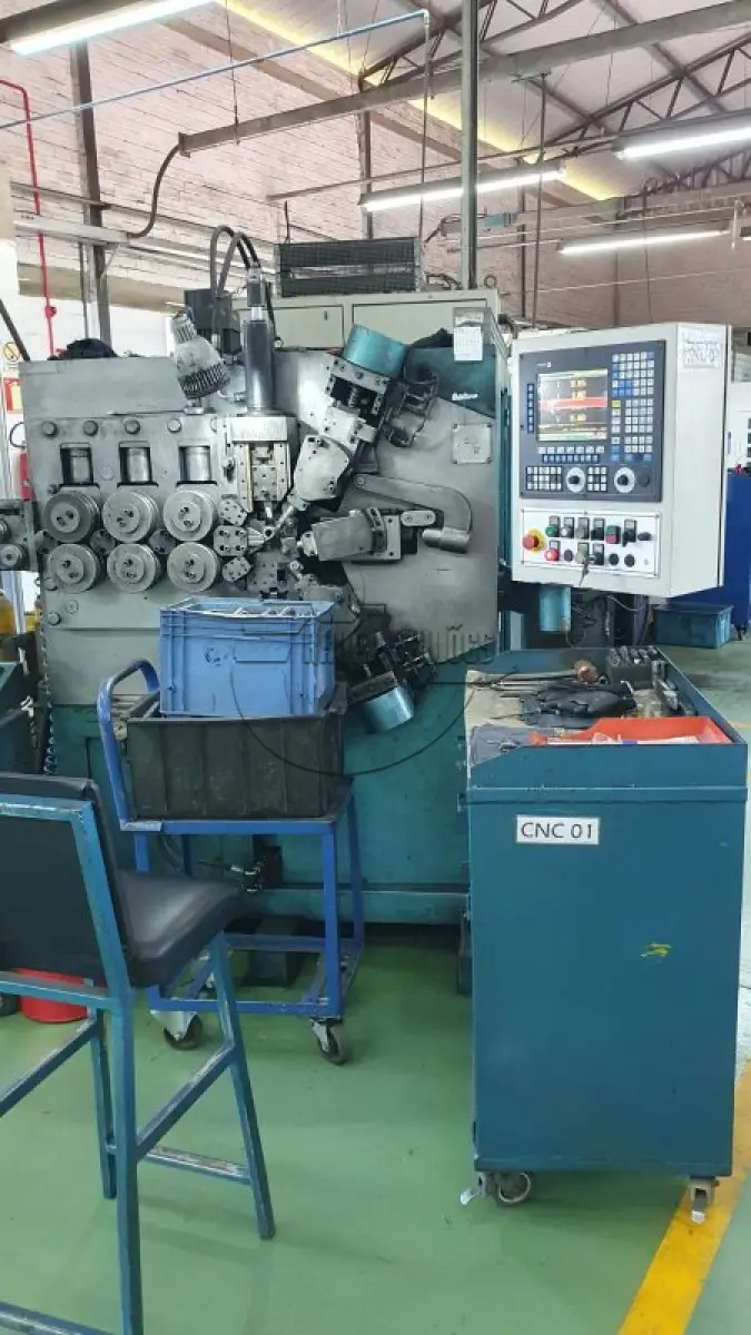 LOTE 004 - **Máquina de enrolar molas, marca Fortuna Federn Austria, modelo HMV-600
