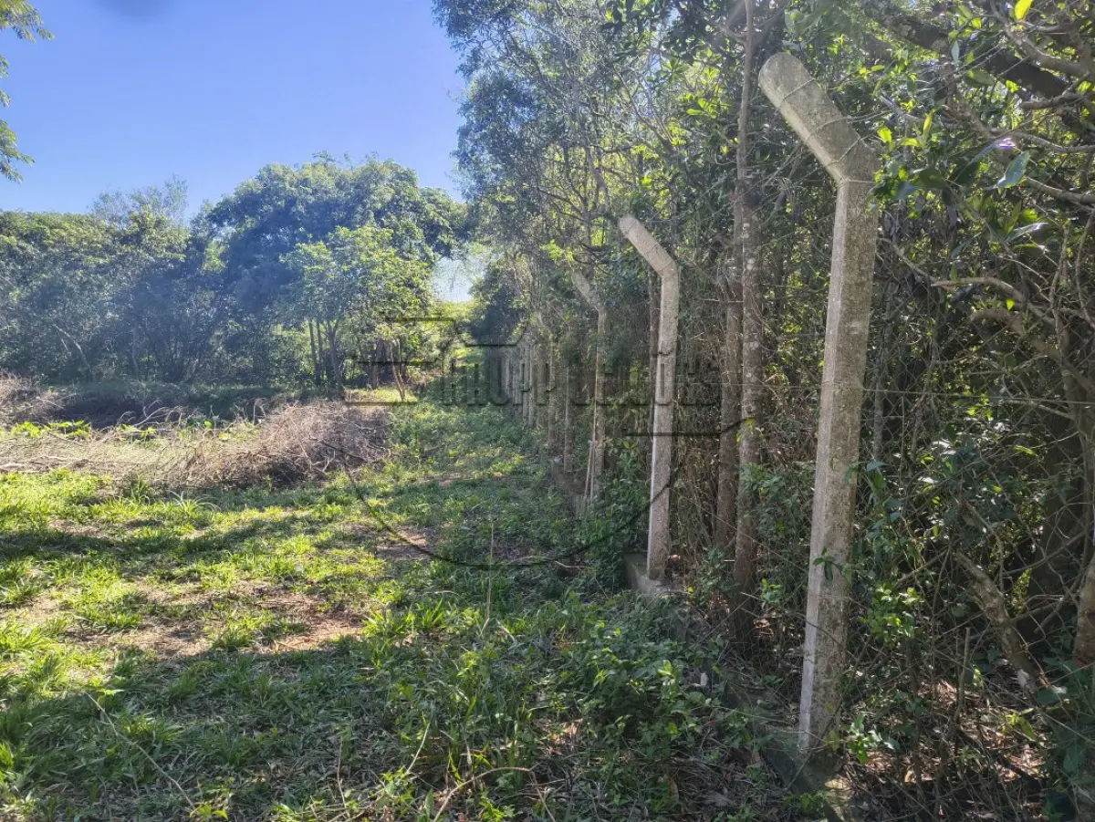 LOTE 002 - (ALVORADA/RS) DIREITOS E AÇÕES sobre um terreno de 13.517,23m², na Av. Pres. Getúlio Vargas