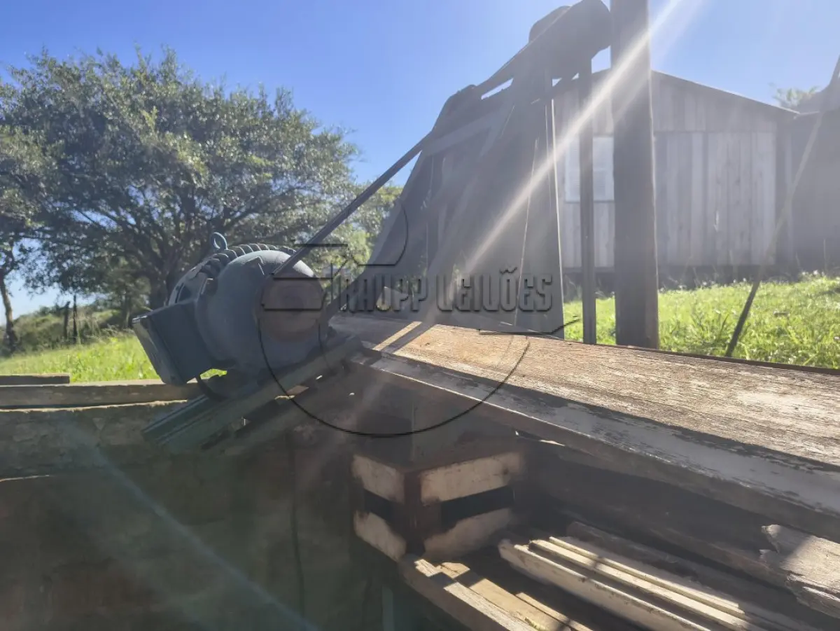 LOTE 004 - Bens móveis diversos - LOCALIZADOS NA SEDE DA FALIDA (LOTE 001)