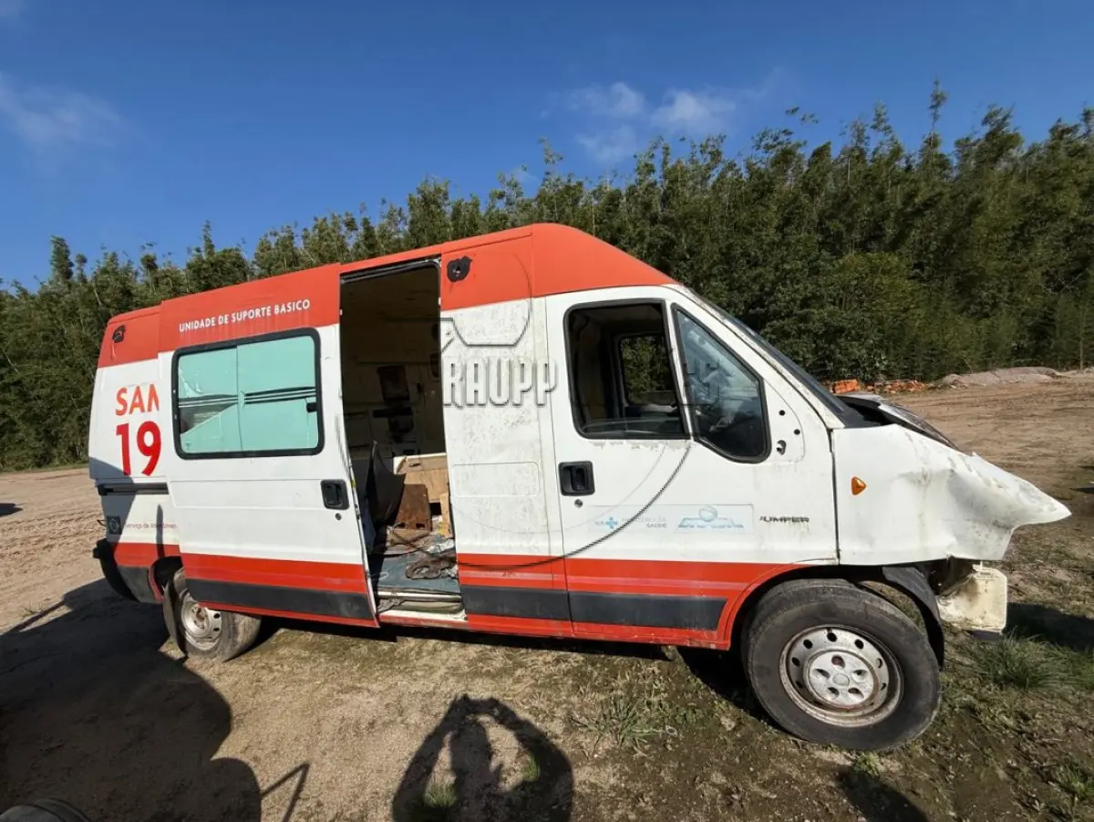 LOTE 007 - Ambulância CITROEN JUMPER MARIMAR A, ano/mod 2015/2015
