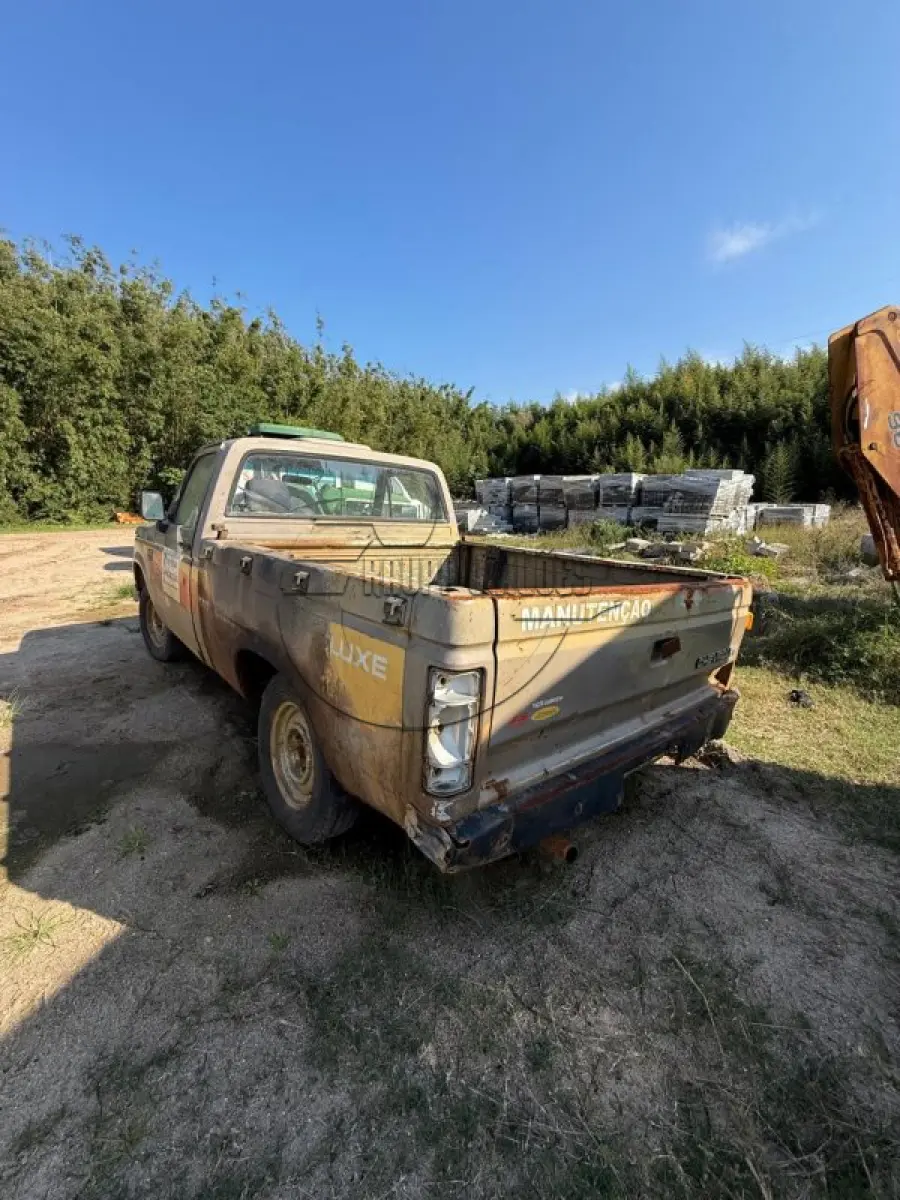 LOTE 008 - Veículo GM CHEVROLET C10 CUSTOM, ano/mod 1988/1988