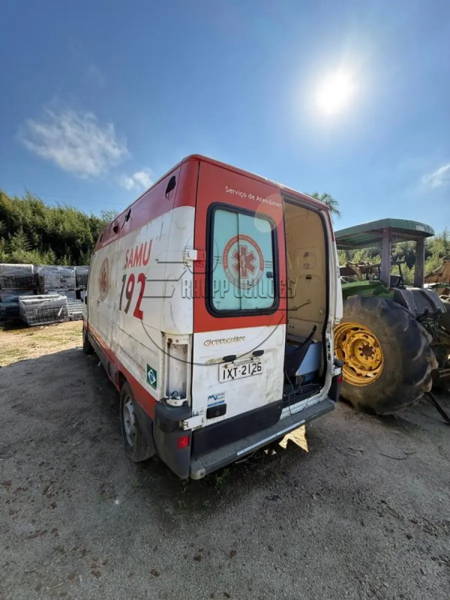 LOTE 007 - Ambulância CITROEN JUMPER MARIMAR A, ano/mod 2015/2015