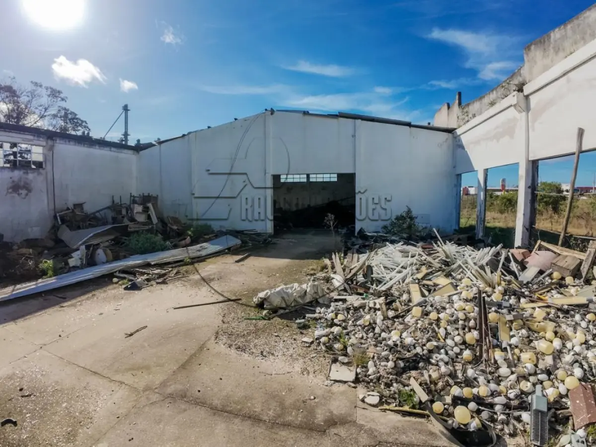 LOTE 001 - (CAPÃO DO LEÃO/RS) Área de terras de 9.000,00m², c/ benfeitorias, na BR-293