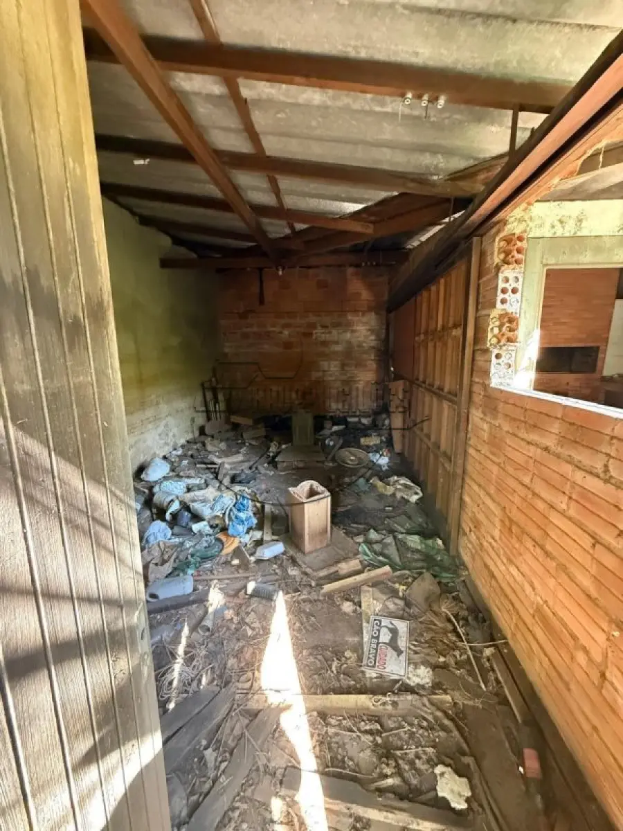 LOTE 001 - (SÃO LEOPOLDO/RS) Uma casa na Av. Dom João Becker, Bairro Centro