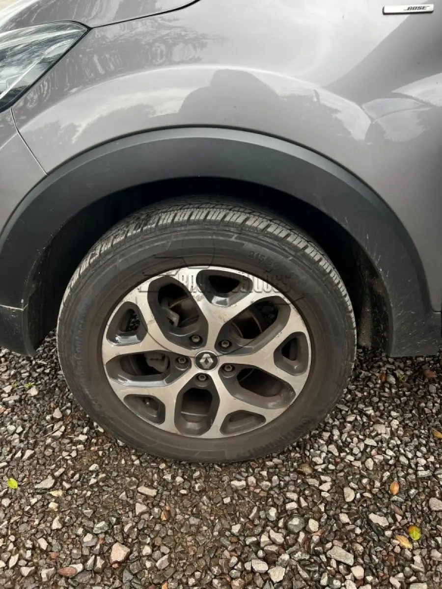 LOTE 001 - Um veículo RENAULT/CAPTUR 16 BOSE, ano/mod 2020/2021