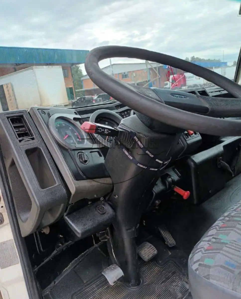 LOTE 001 - Veículo Ford Cargo 2422 E, ano e modelo 2009