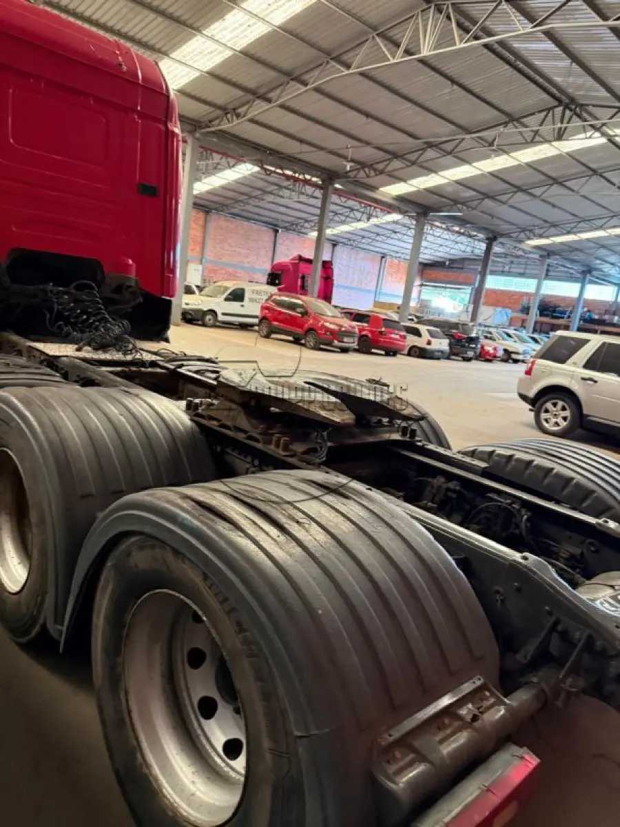 LOTE 001 - Caminhão SCANIA R 440 A6X2, ano/mod. 2014