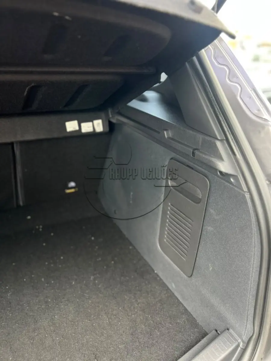 LOTE 001 - Um veículo RENAULT/CAPTUR 16 BOSE, ano/mod 2020/2021