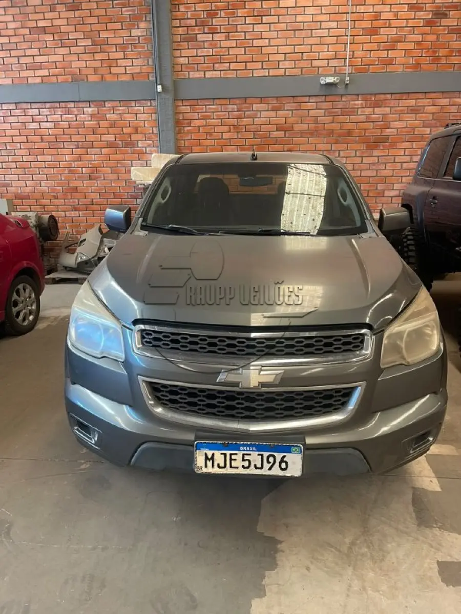 LOTE 002 - Veículo CHEVROLET/S10 LT DD4, ano/mod 2012/2013