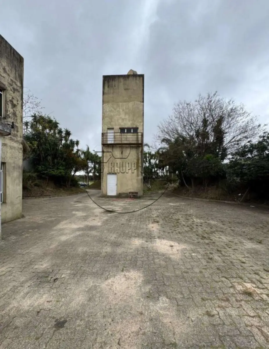LOTE 001 - (PELOTAS/RS) Terreno de aprox.5.947,00m², c/ benfeitorias, no Bairro Fragata (antigo Motel Mediterrâneo)