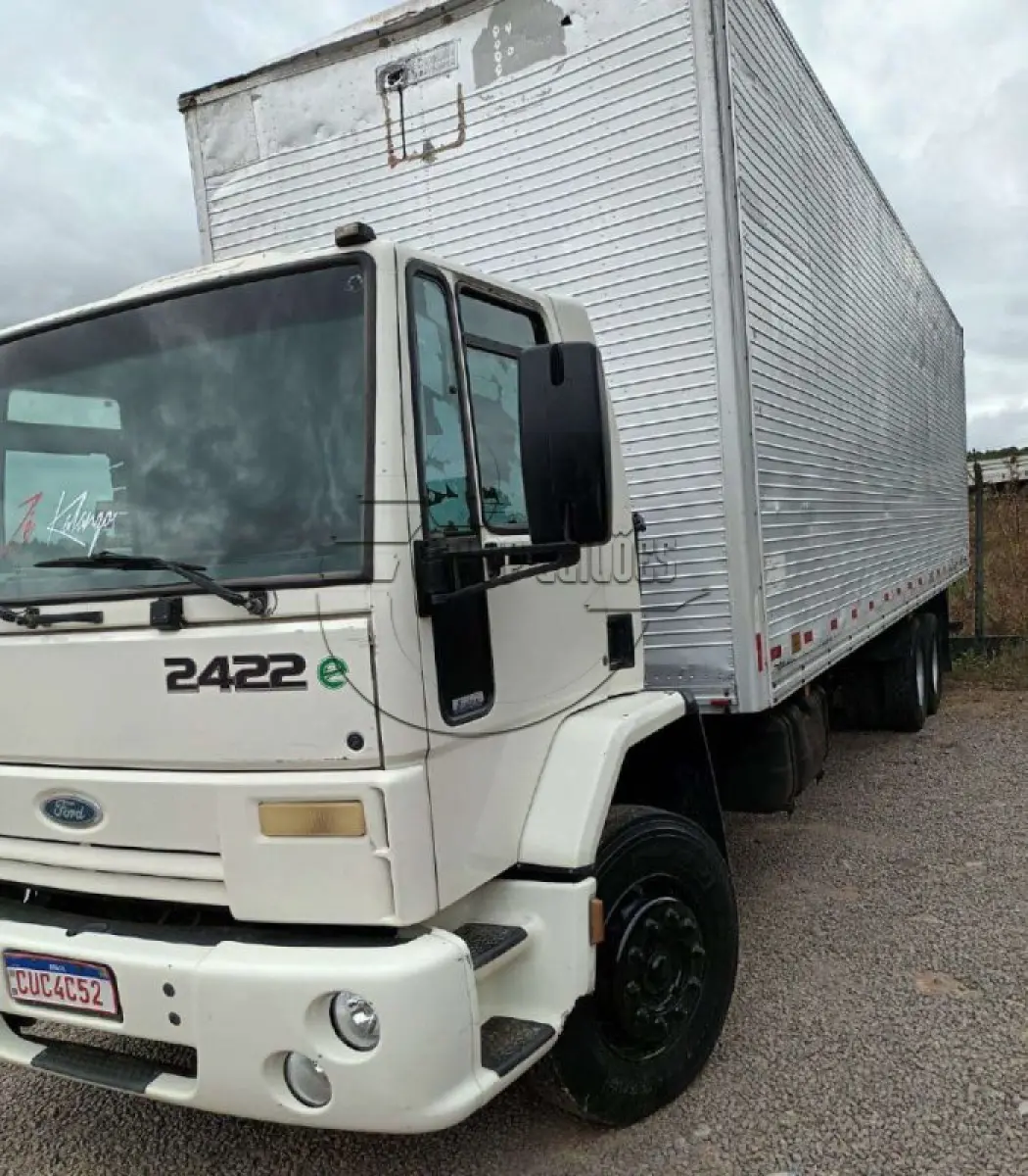 LOTE 001 - Veículo Ford Cargo 2422 E, ano e modelo 2009