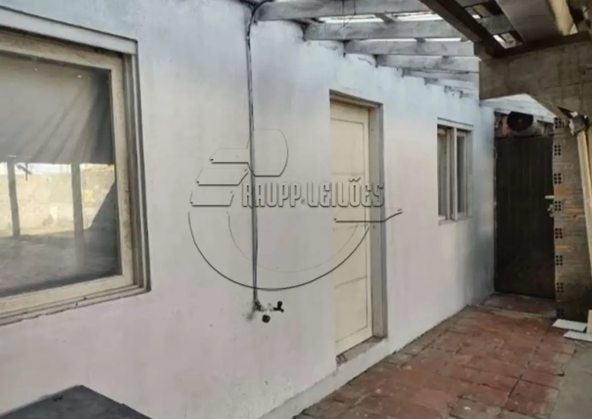 LOTE 009 - (CIDREIRA/RS) Um prédio de alvenaria