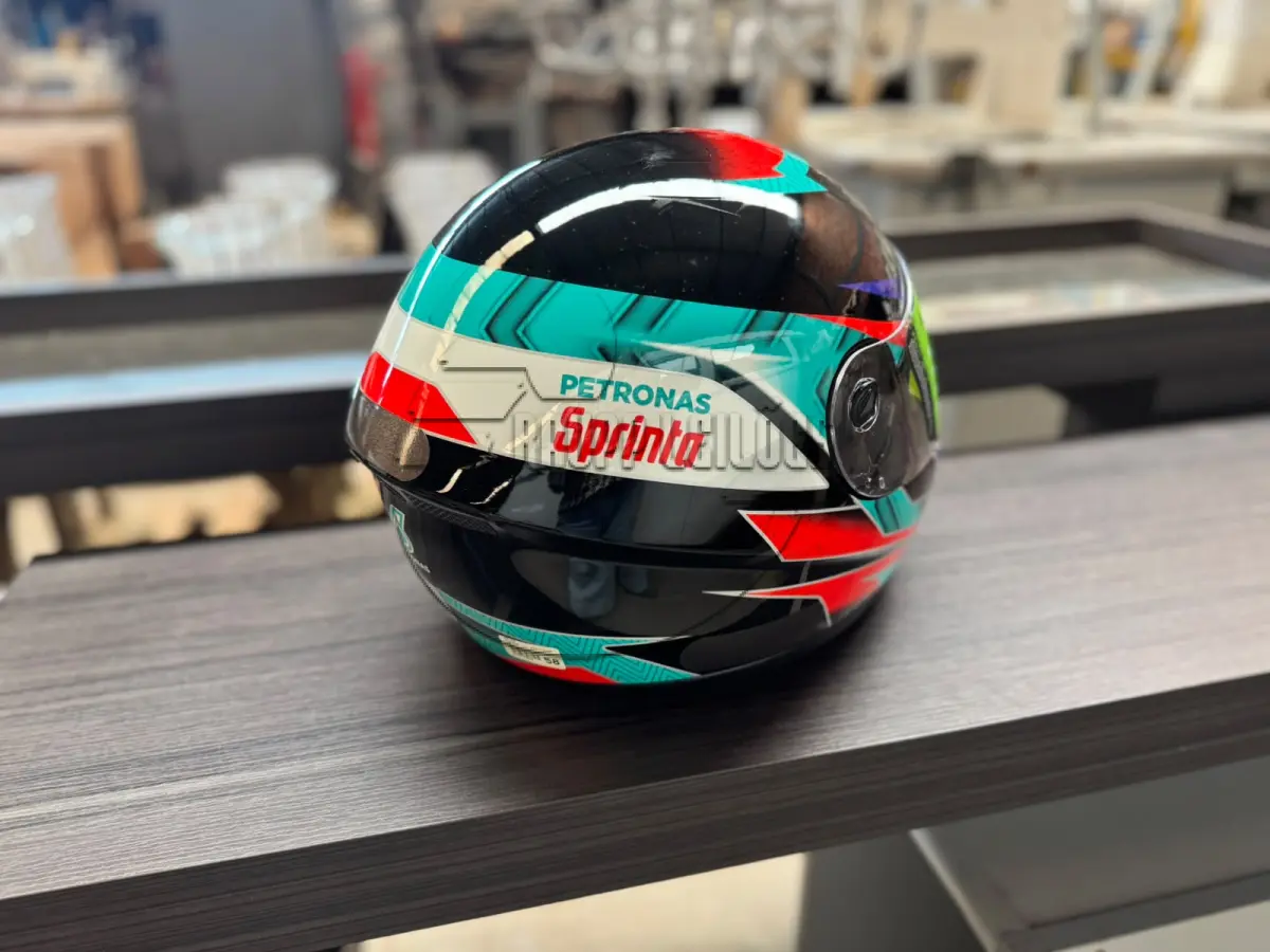 LOTE 004 - Capacete Integral Esportivo Petronas Sprinta