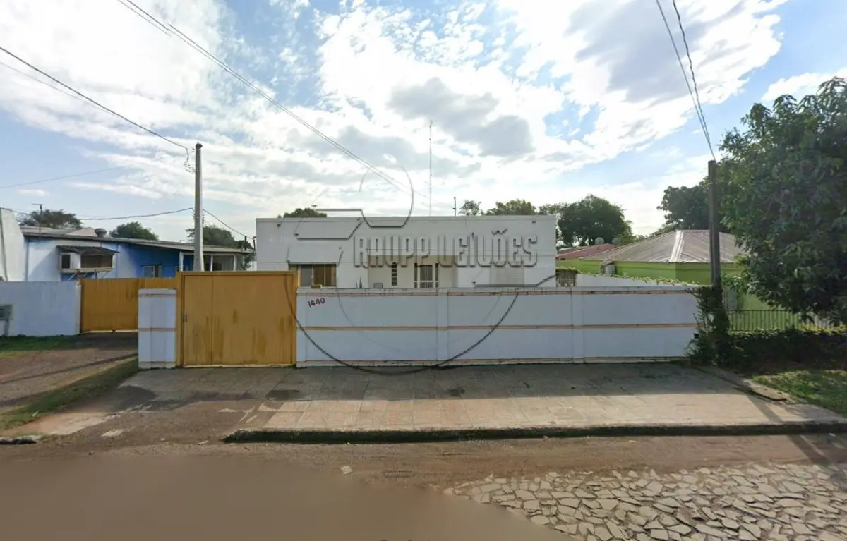LOTE 010