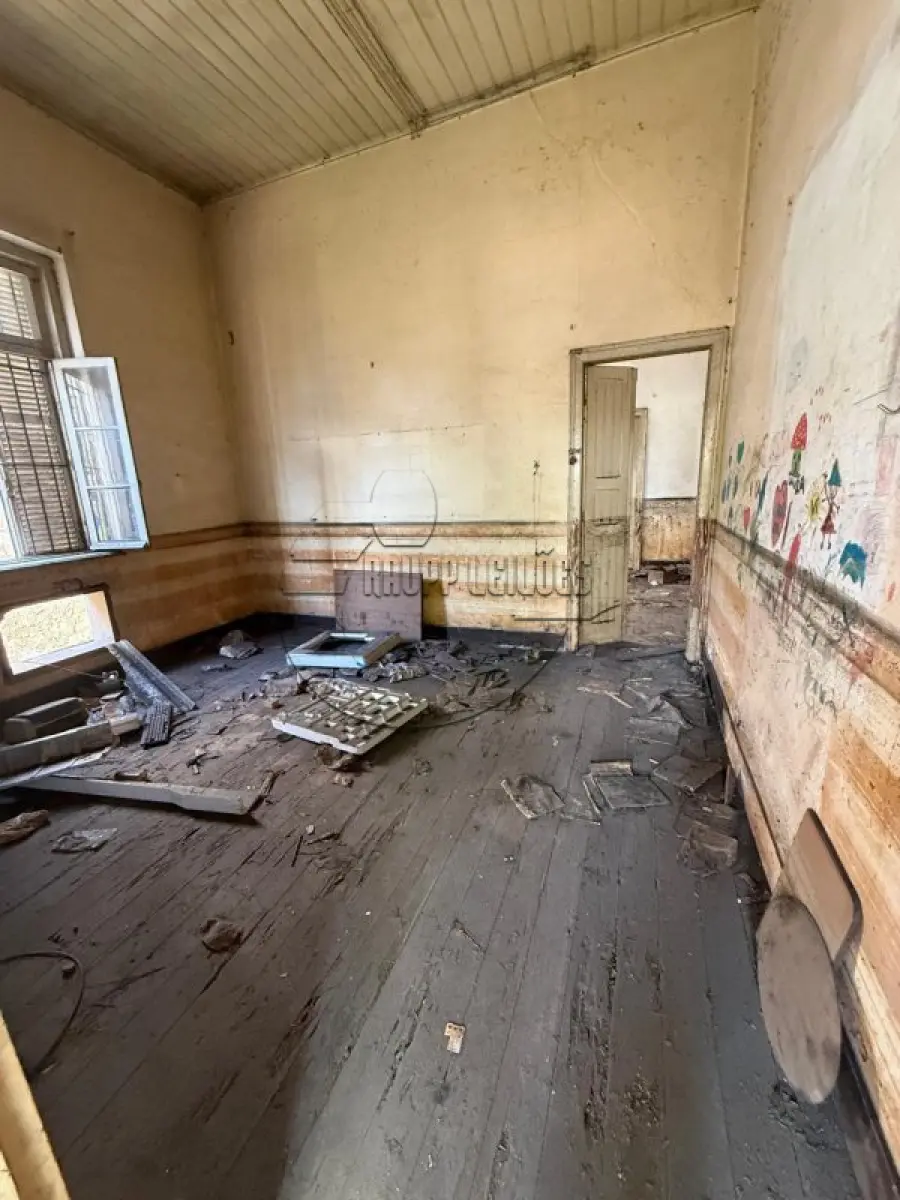 LOTE 001 - (SÃO LEOPOLDO/RS) Uma casa na Av. Dom João Becker, Bairro Centro