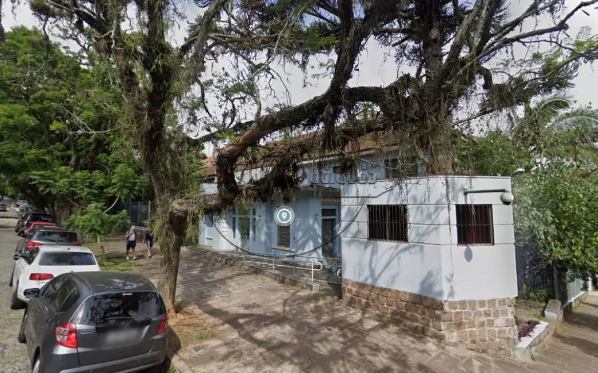 LOTE 001 - (PORTO ALEGRE/RS) Prédio c/ área construída de 13.296,00m², no Bairro Rio Branco (ANTIGO COLÉGIO AMERICANO)
