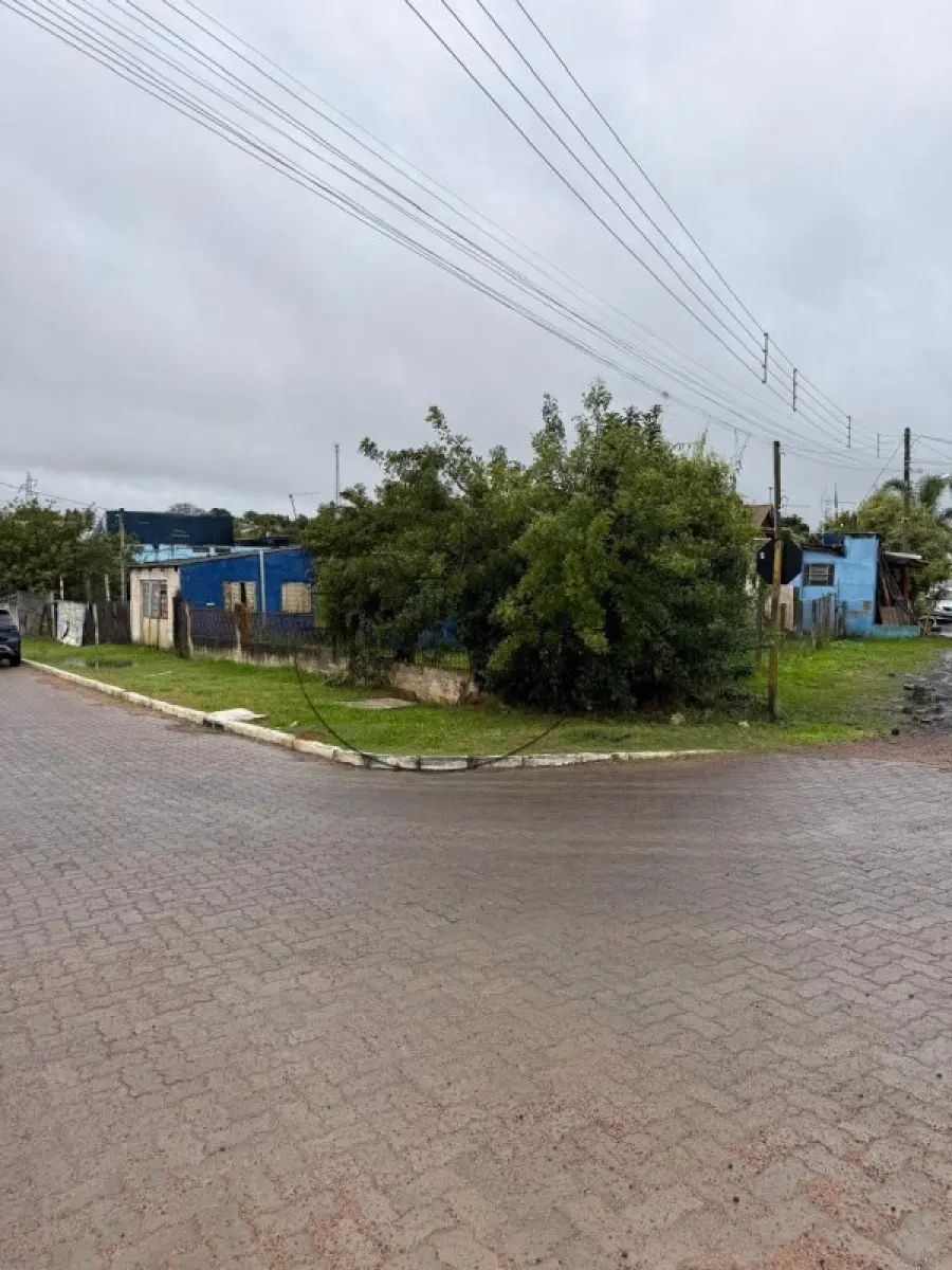 LOTE 012 - (SÃO JERÔNIMO/RS) Terreno c/ 01 casa e 01 galpão, no Bairro São Thomás