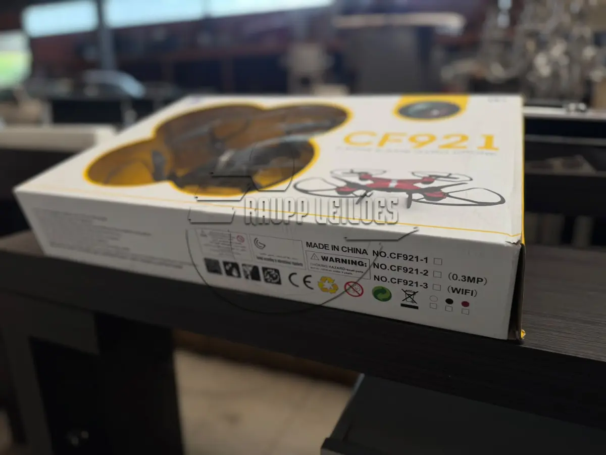 LOTE 018 - Drone Chengfei Toys CF921 – 2.4 GHz com giroscópio de 6 eixos