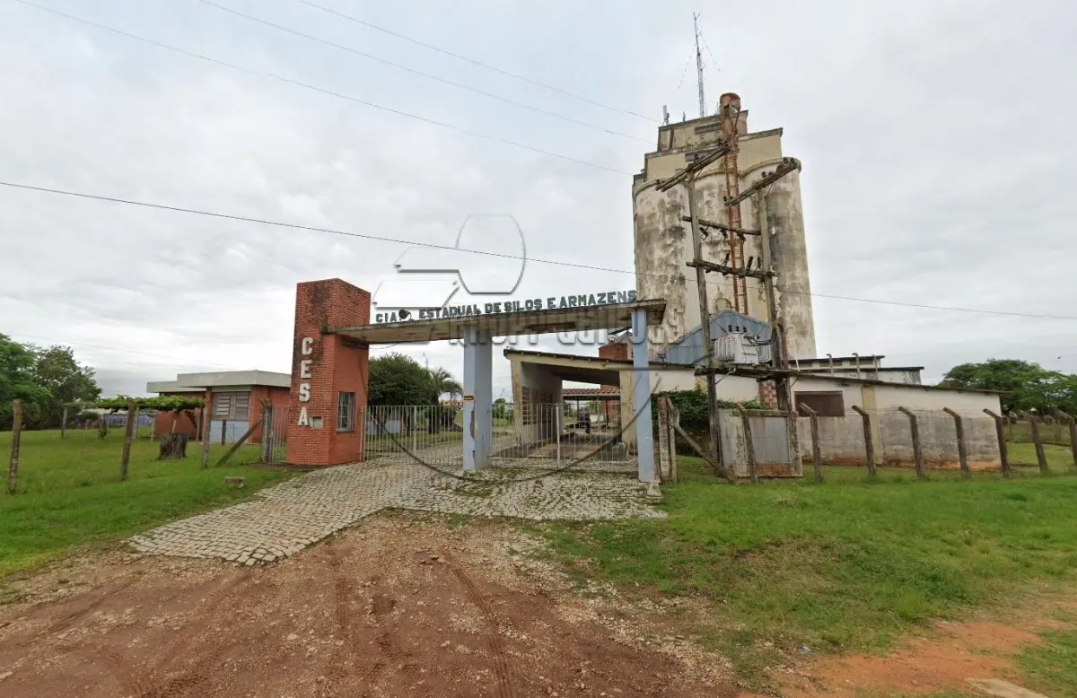 LOTE 001 - (SÃO GABRIEL/RS) Área de terras c/ 19.365,52m², c/ benfeitorias - COMPLEXO IND. DA CESA