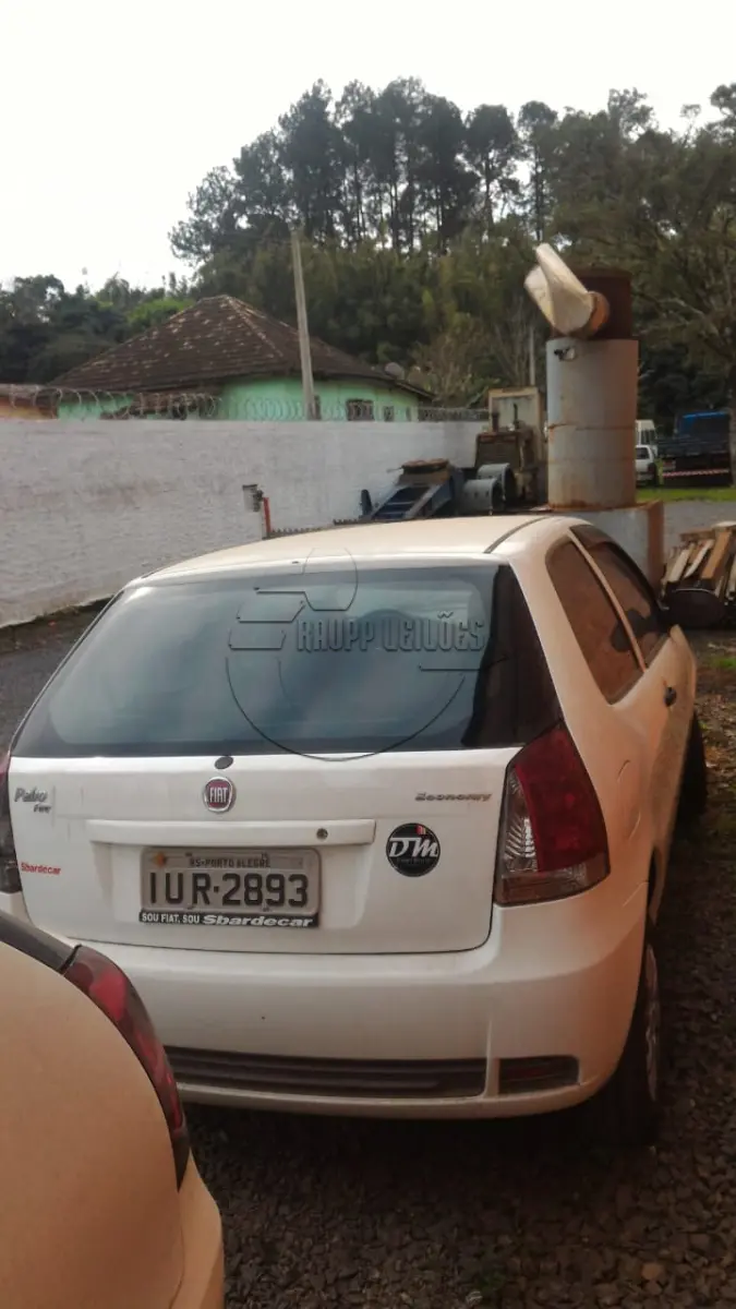 LOTE 003 - FIAT PÁLIO FIRE ECONOMY 2013/2014 - PLACA IUR-2893