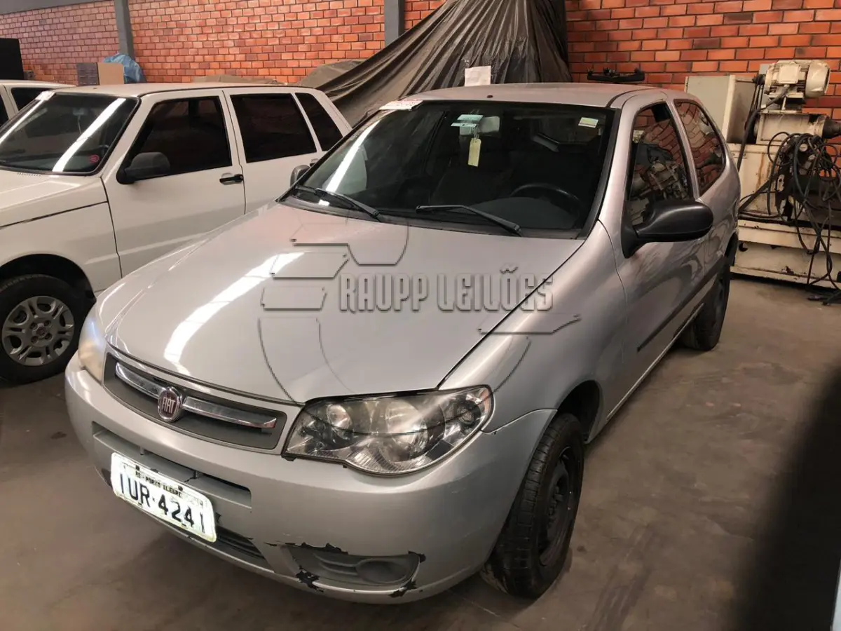 LOTE 005 - FIAT PÁLIO FIRE ECONOMY 2013 - PLACA IUR-4241