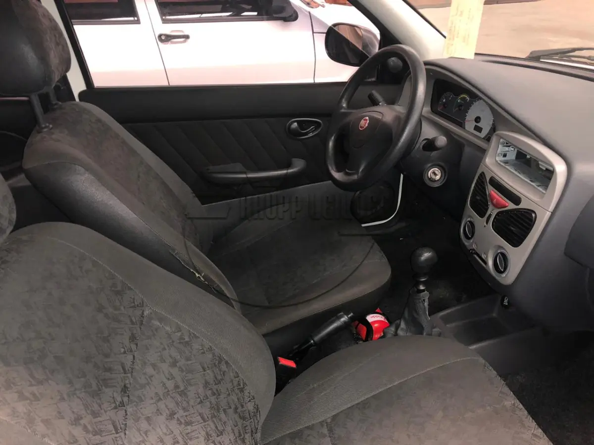 LOTE 003 - FIAT PÁLIO FIRE ECONOMY 2013/2014 - PLACA IUR-2893