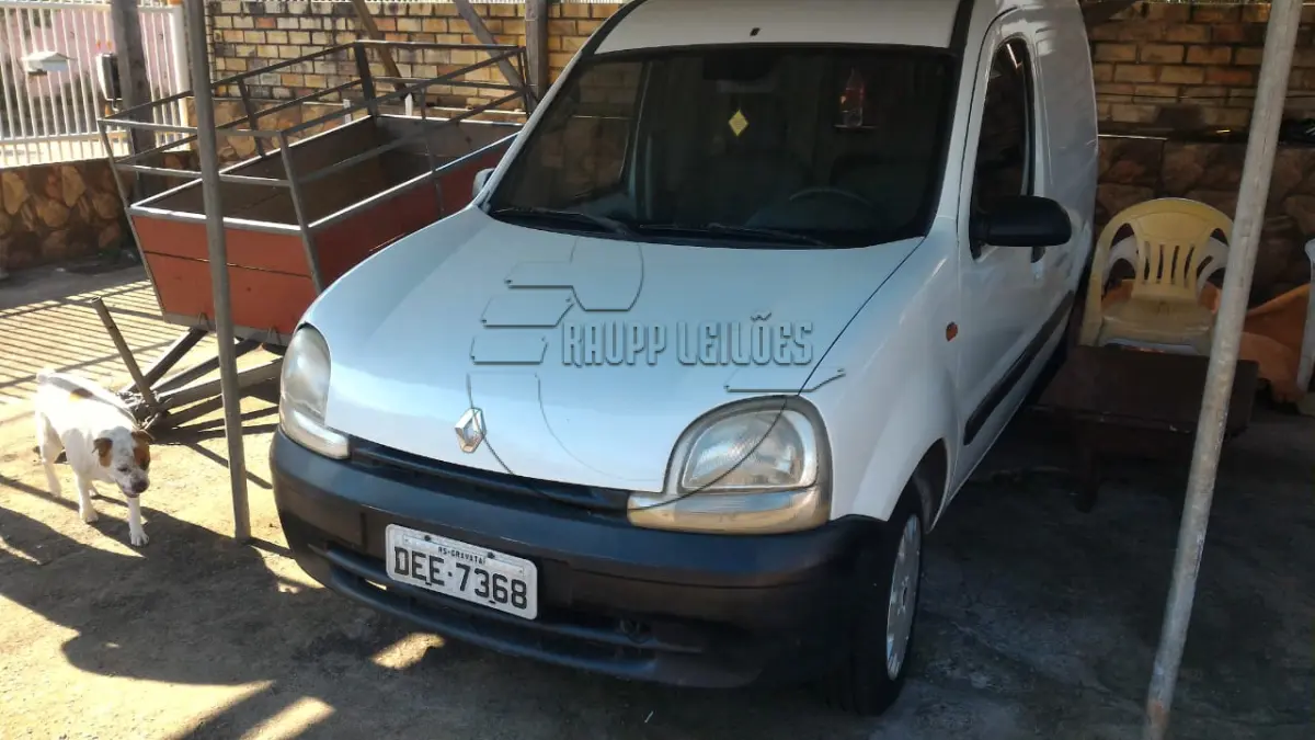 LOTE 019 - Um veículo I/Renault Kangoo