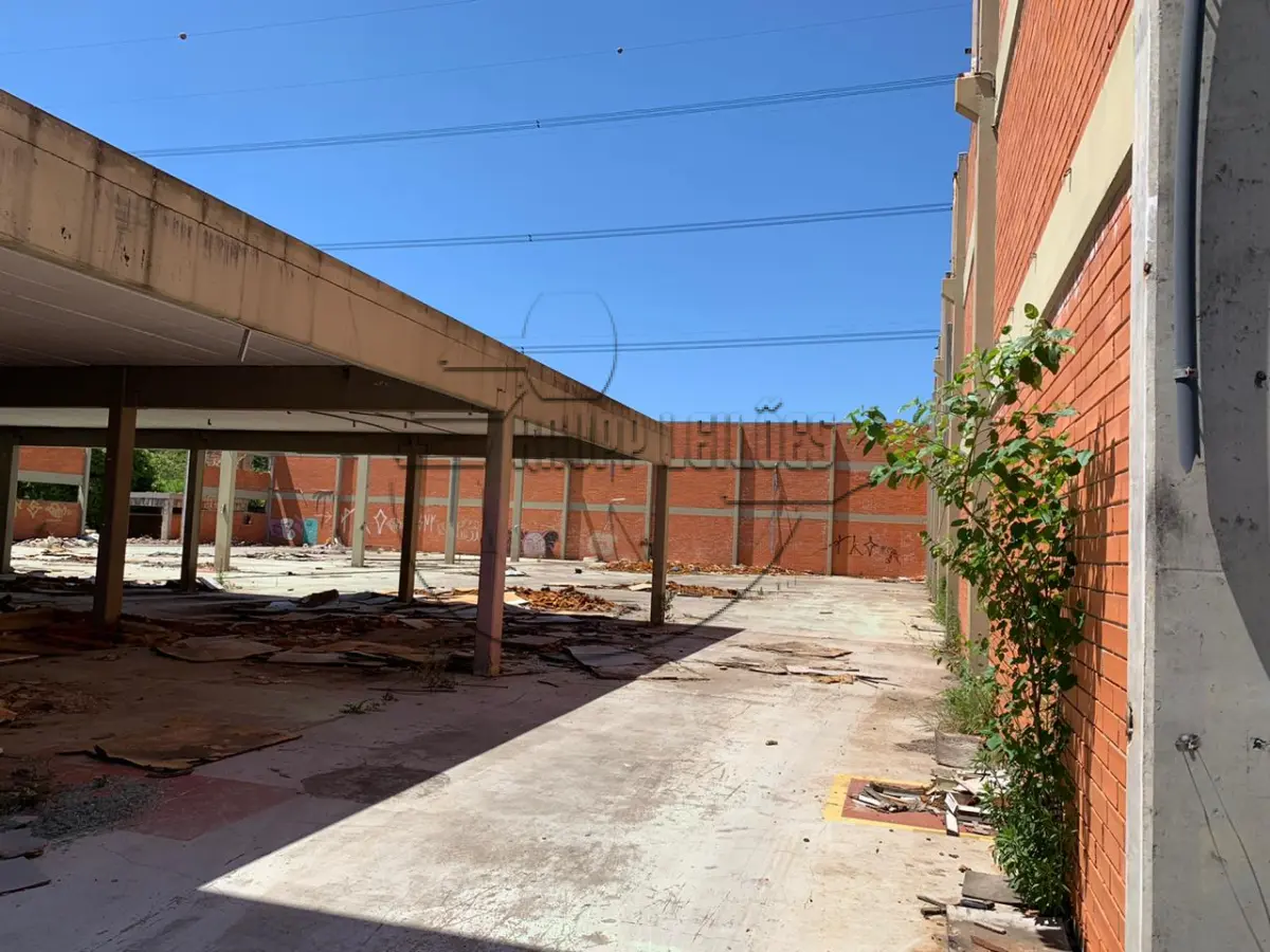 LOTE 002 - Pavilhão industrial em Canoas/RS