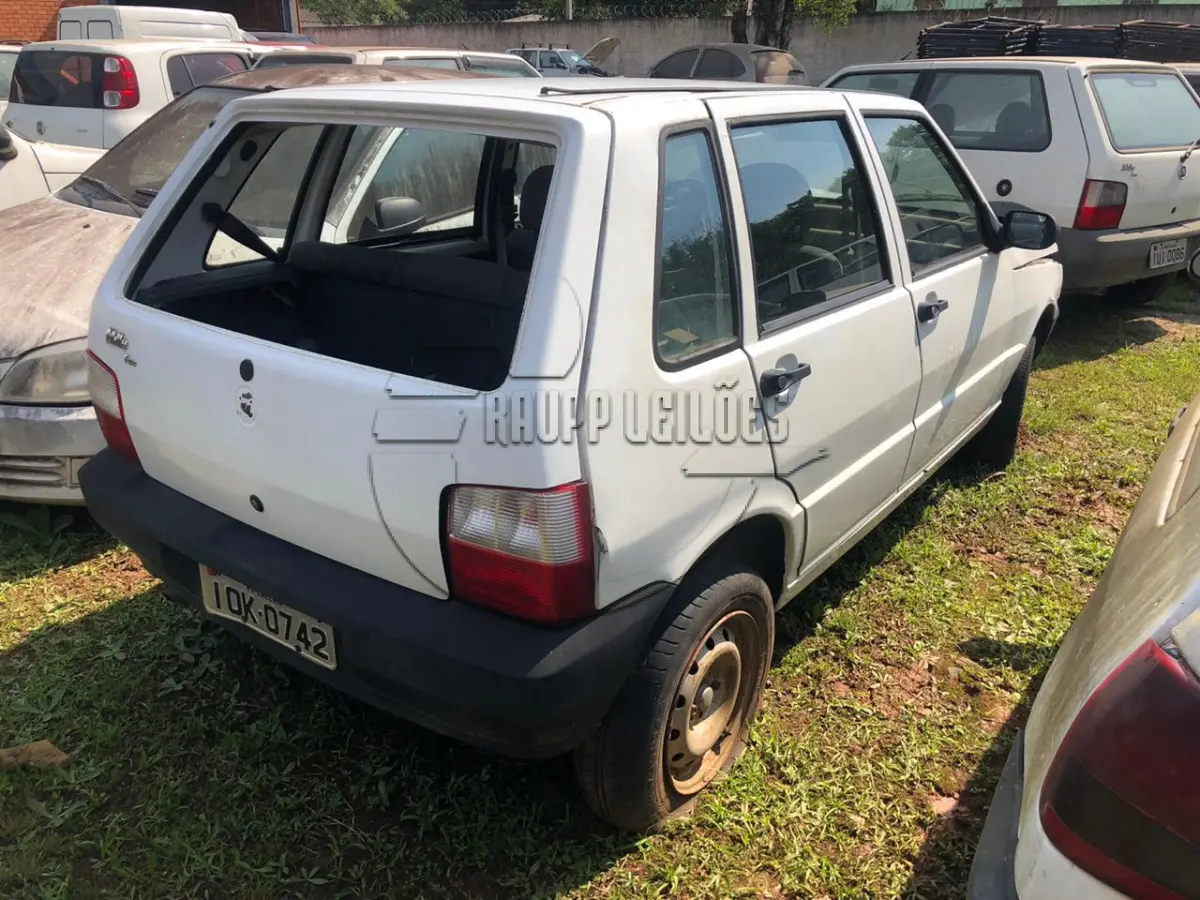 LOTE 004 - Veículo marca Fiat, modelo uno Economy